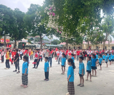 Chào đón các em học sinh Mầm non 5 tuổi Chào đón các em học sinh Mầm non 5 tuổi